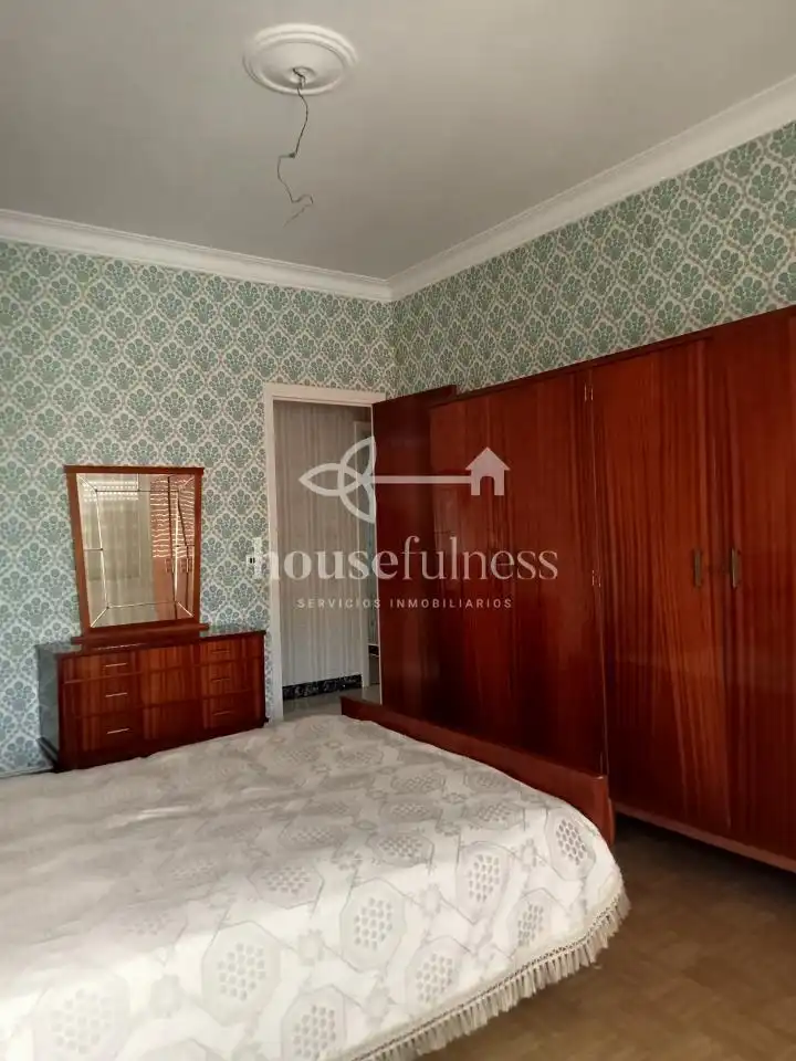 Habitación de Edificio en venta en Fene