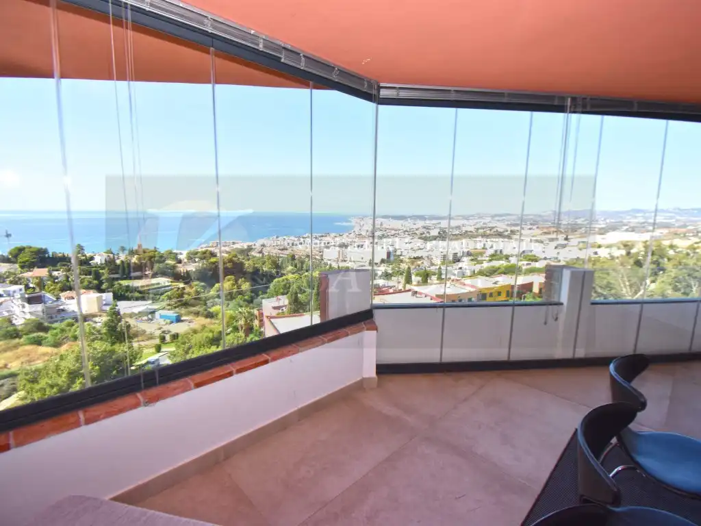Àtic en venda en Benalmádena amb Aire condicionat, Jardí privat i Terrassa