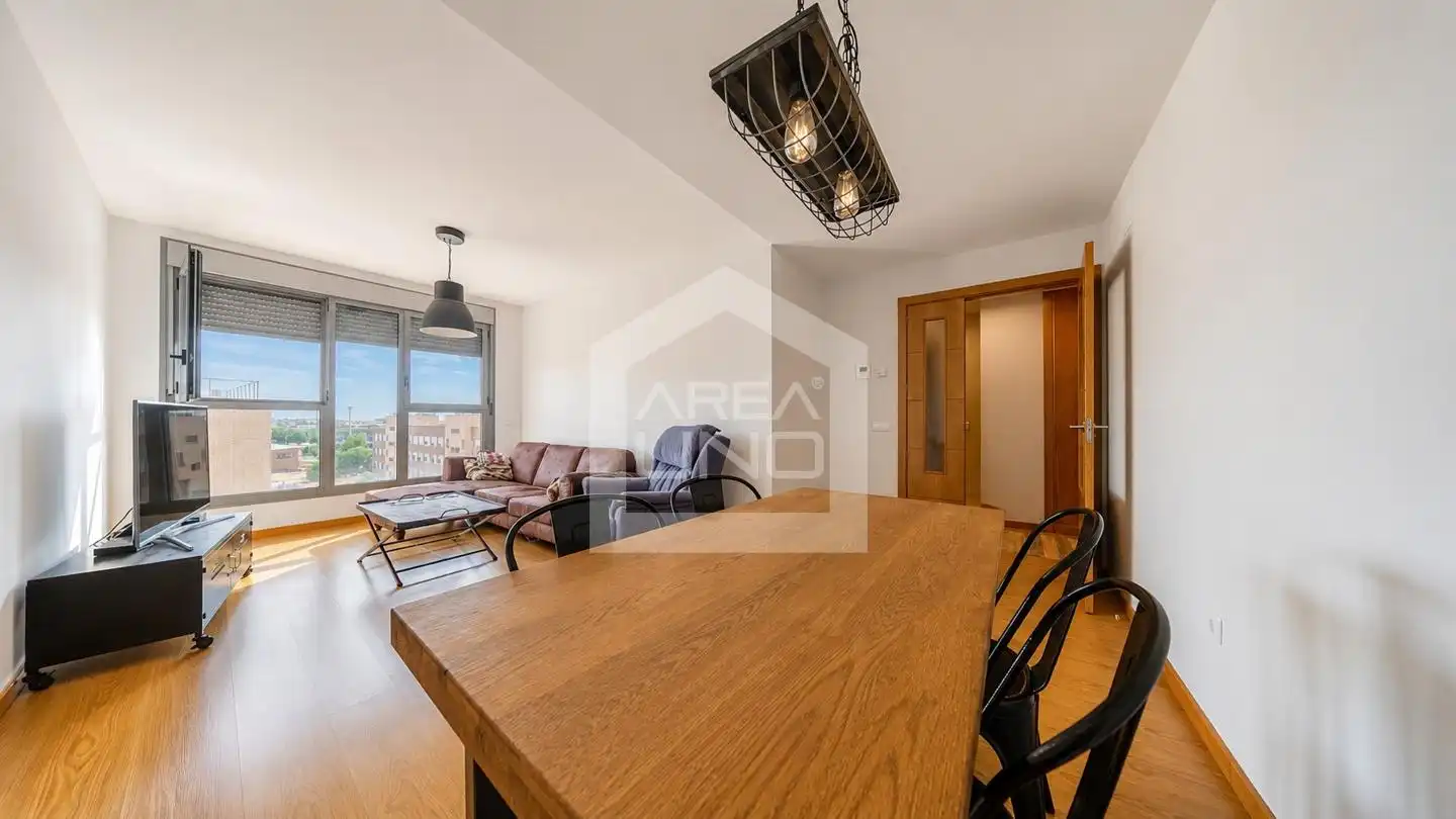 Exterior view of Flat for rent in Fuenlabrada  with Air Conditioner, Heating and Storage room