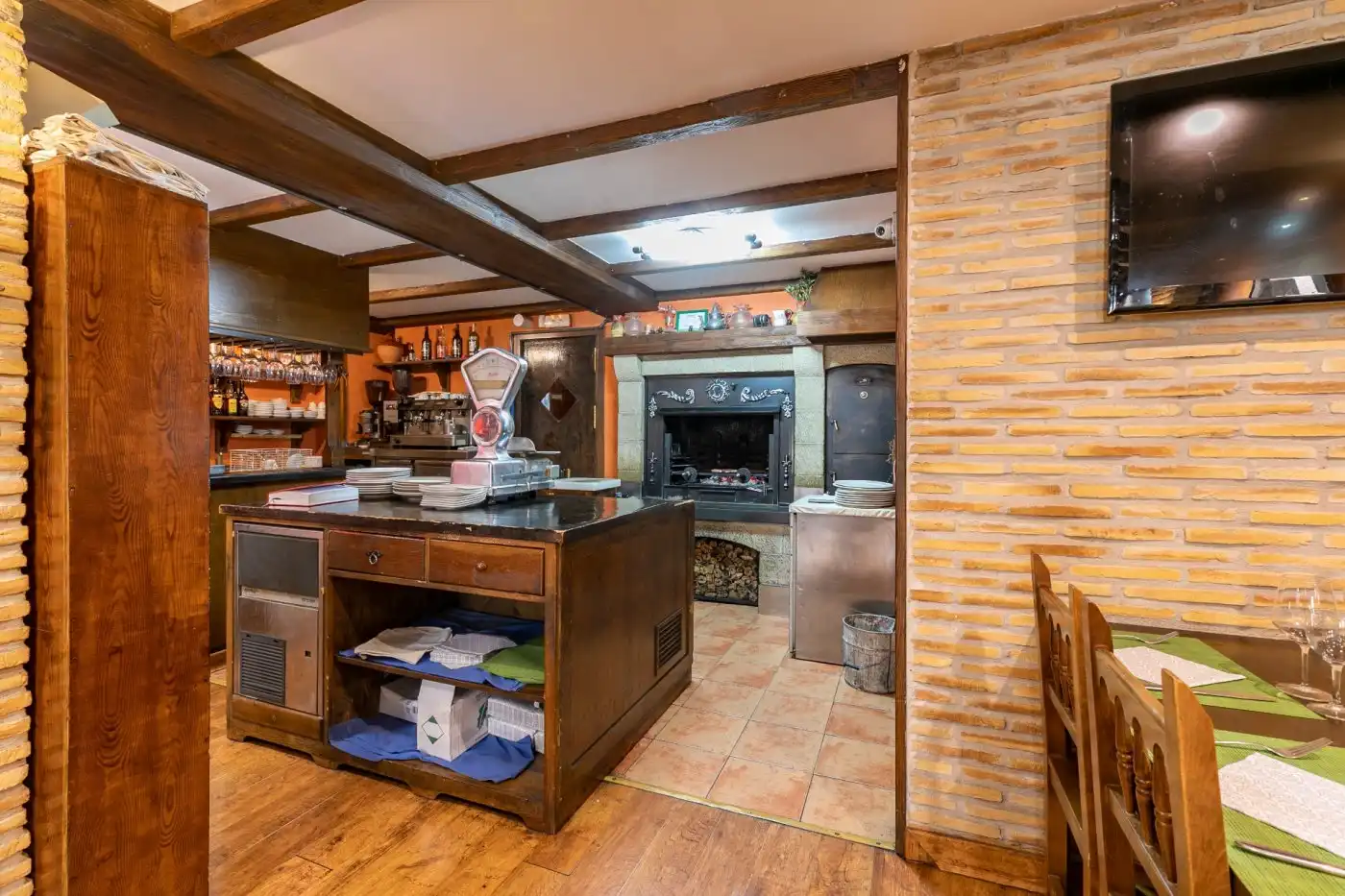 Cocina de Local en venta en Jaca con Aire acondicionado, Terraza y Amueblado
