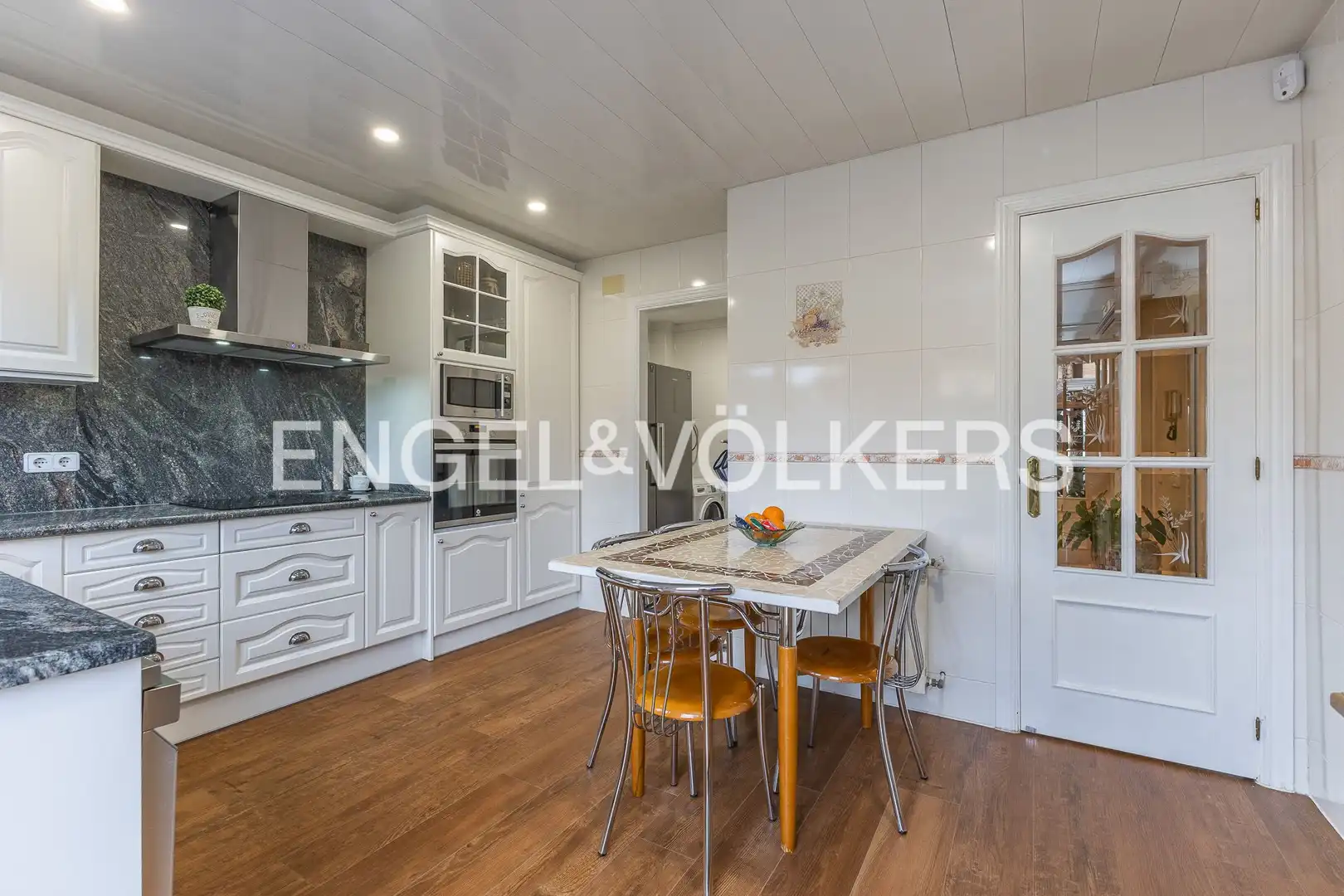 Cocina de Casa o chalet en venta en Castellar del Vallès con Aire acondicionado, Calefacción y Jardín privado