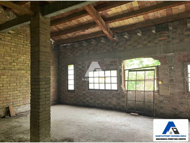 Edificio en Venta en Casserres en Gironella