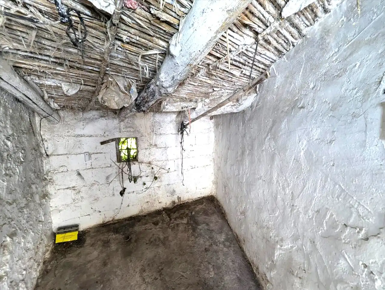 Storage room for sale in Jardines, Alcóntar