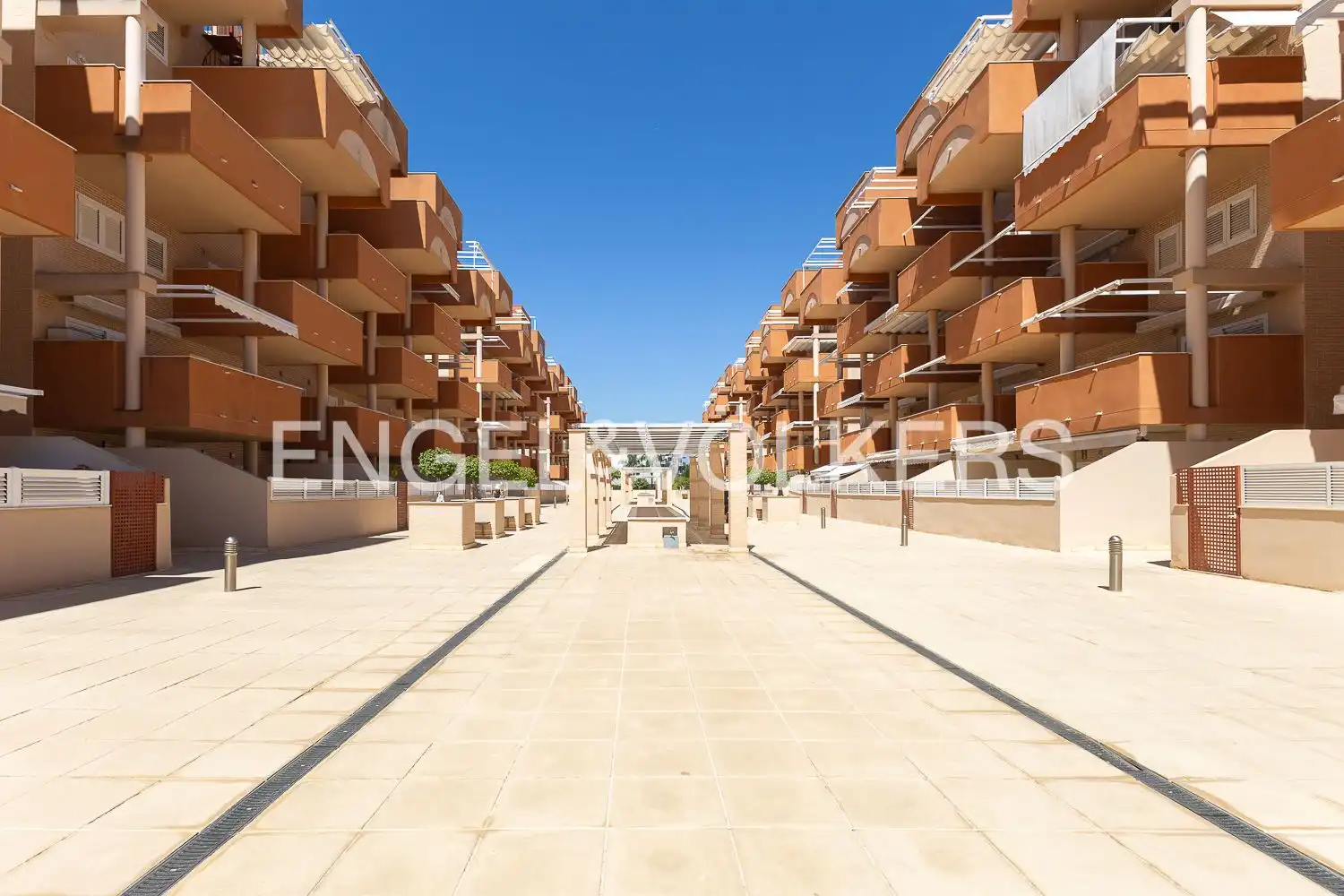 Wohnung zur Miete in Carrer José Segrelles, Canet d'En Berenguer
