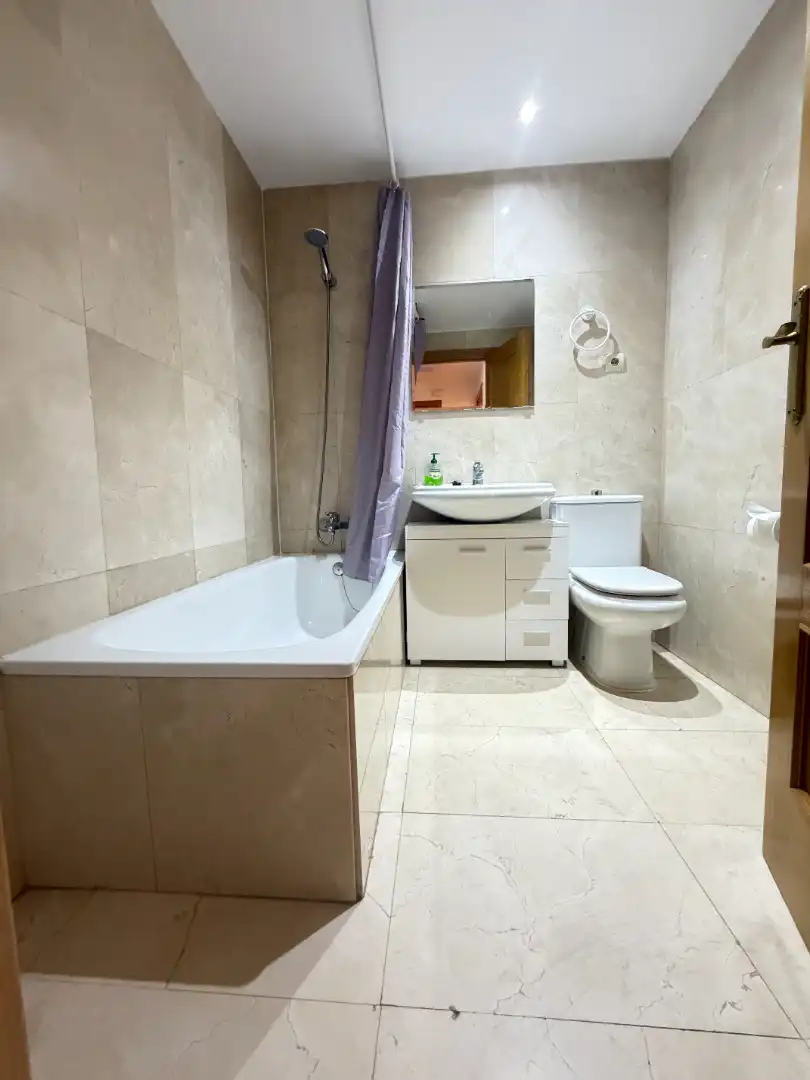 Apartments for rent in Plaza de la Constitución, Velilla de San Antonio