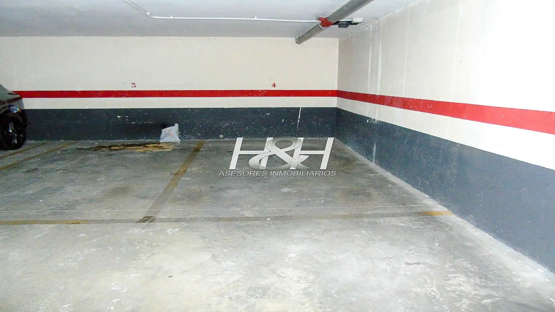 Parking de Dúplex de alquiler en Burjassot con Aire acondicionado, Calefacción y Terraza