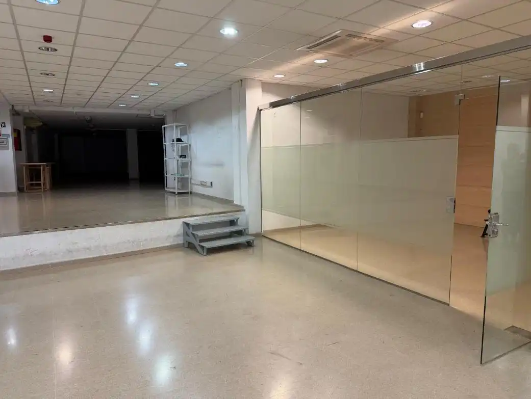 Geschaftsraum zum Verkauf in Via Europa - Parc Central