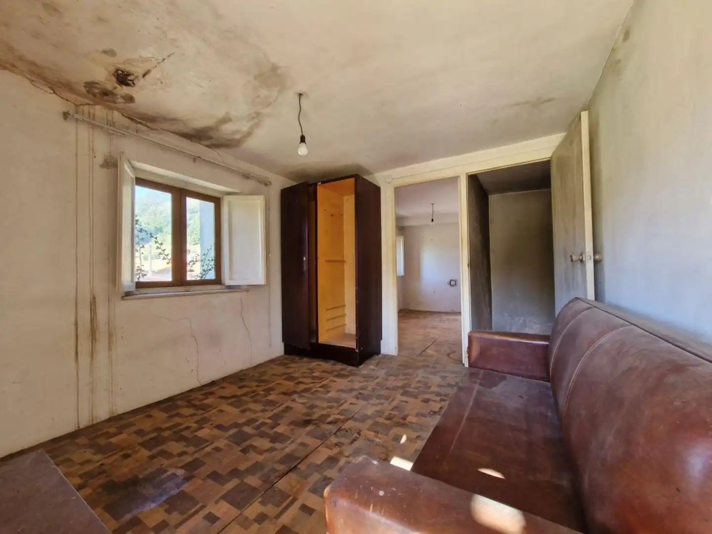 Einfamilien-Reihenhaus zum Verkauf in Arenas de Iguña mit Privatgarten und Balkon