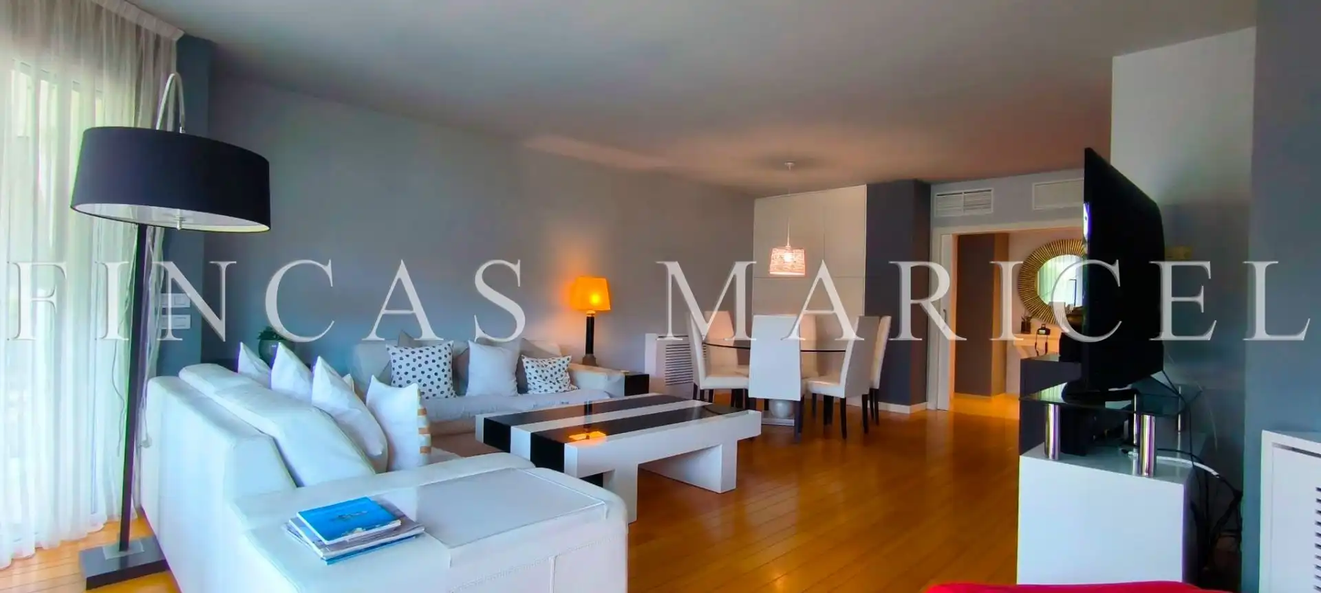 Sala de estar de Piso de alquiler en Sitges con Aire acondicionado, Calefacción y Terraza