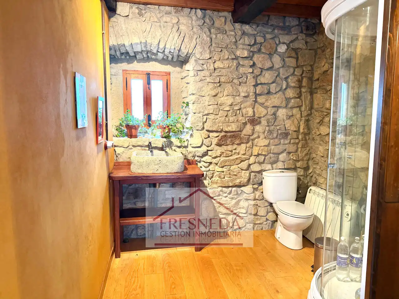 Badezimmer von Gebäude zum Verkauf in Avilés