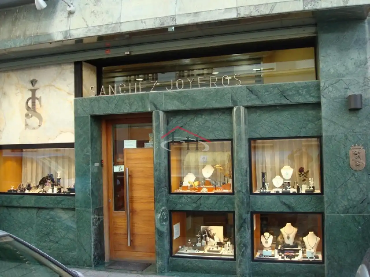 Local comercial en venda a FUERO