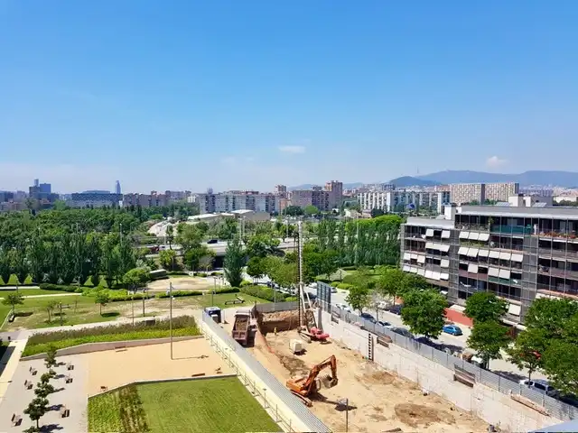 Àtic de lloguer en Sant Adrià de Besòs amb Aire condicionat, Calefacció i Parquet