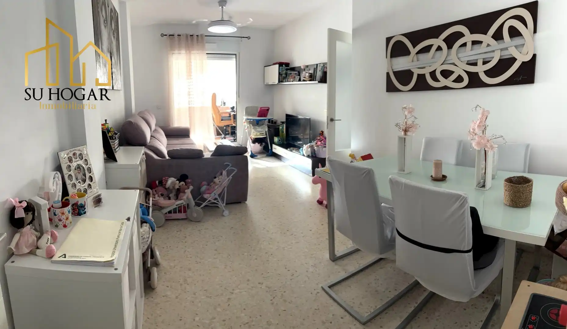 Sala de estar de Piso en venta en Bahia Luz - La Forestal