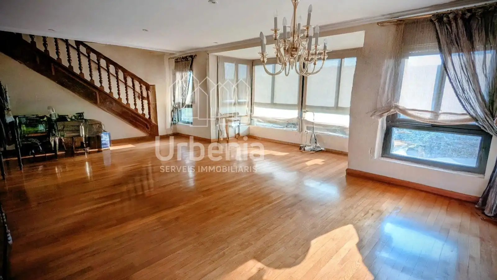 Penthouse with lift for sale in Centre