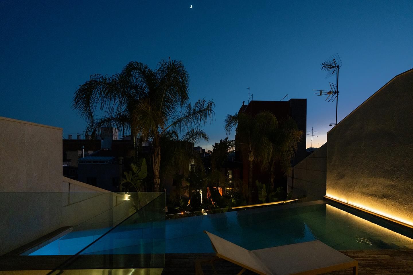 Piscina de Casa o xalet en venda en Terrassa amb Aire condicionat, Jardí privat i Terrassa