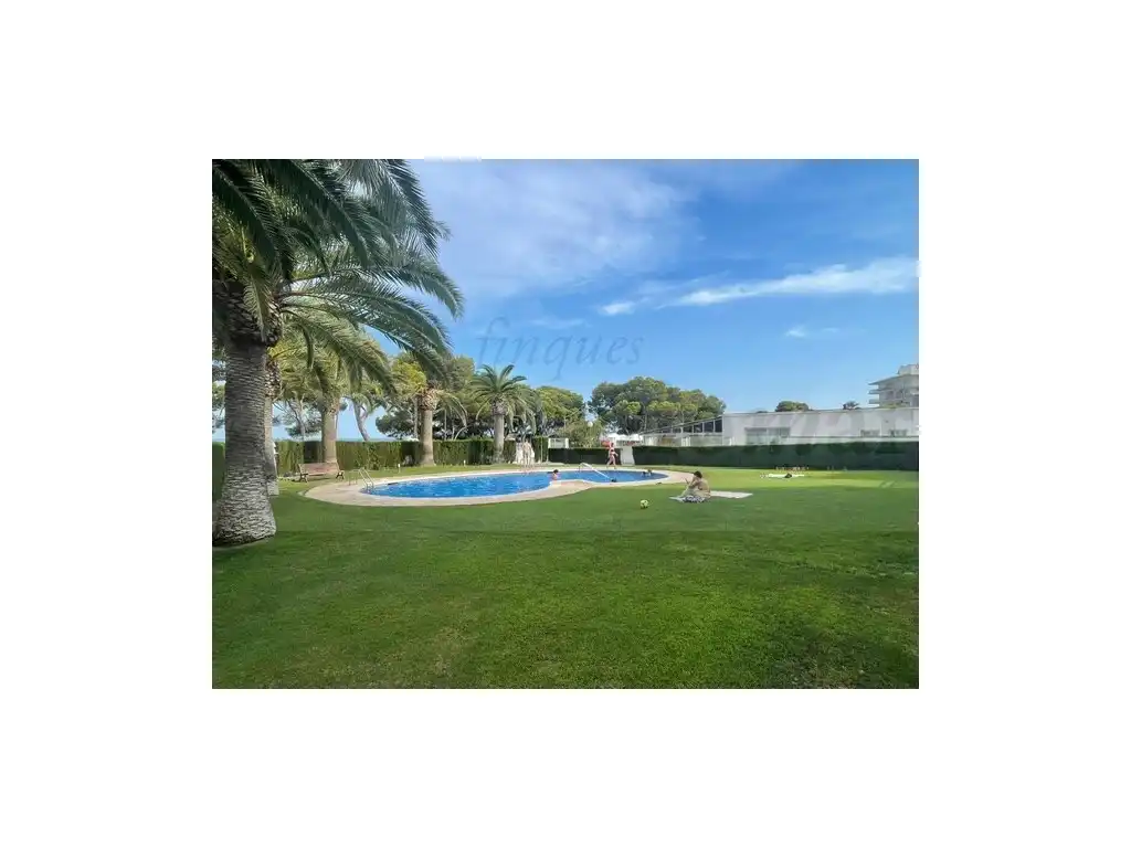 Piscina de Apartamento en venta en Mont-roig del Camp