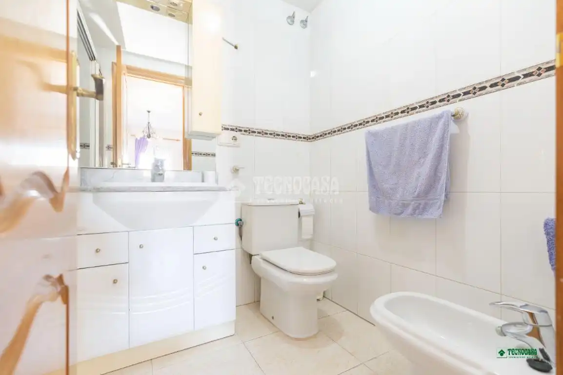Baño de Piso en venta en Almería con Trastero