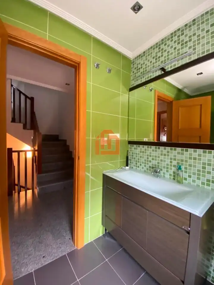 Casa adosada en venta en San Andrés del Rabanedo con Calefacción, Jardín privado y Trastero