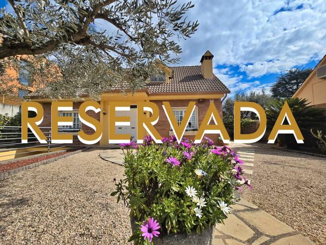 Casa-chalet en Venta en Carrer Joan Martí en Can Violí  - Can Poi del Bosc