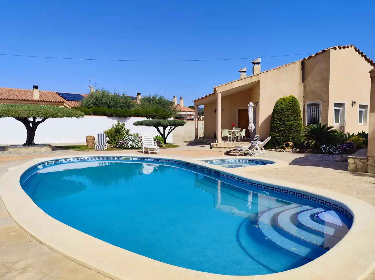 Villa avec piscine à vendre à Les Tres Cales