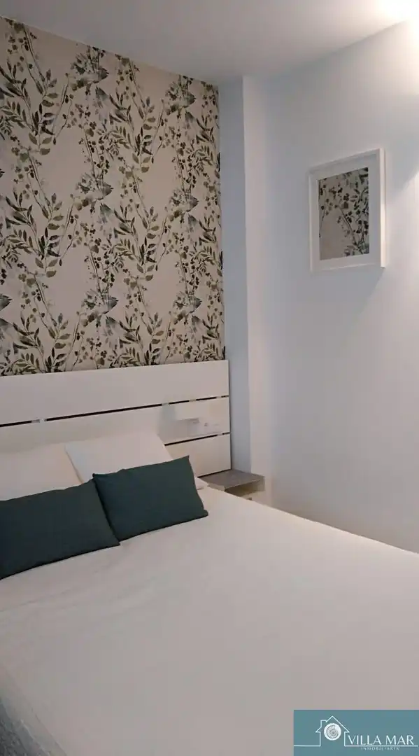 Bedroom of Flat for sale in Rota
