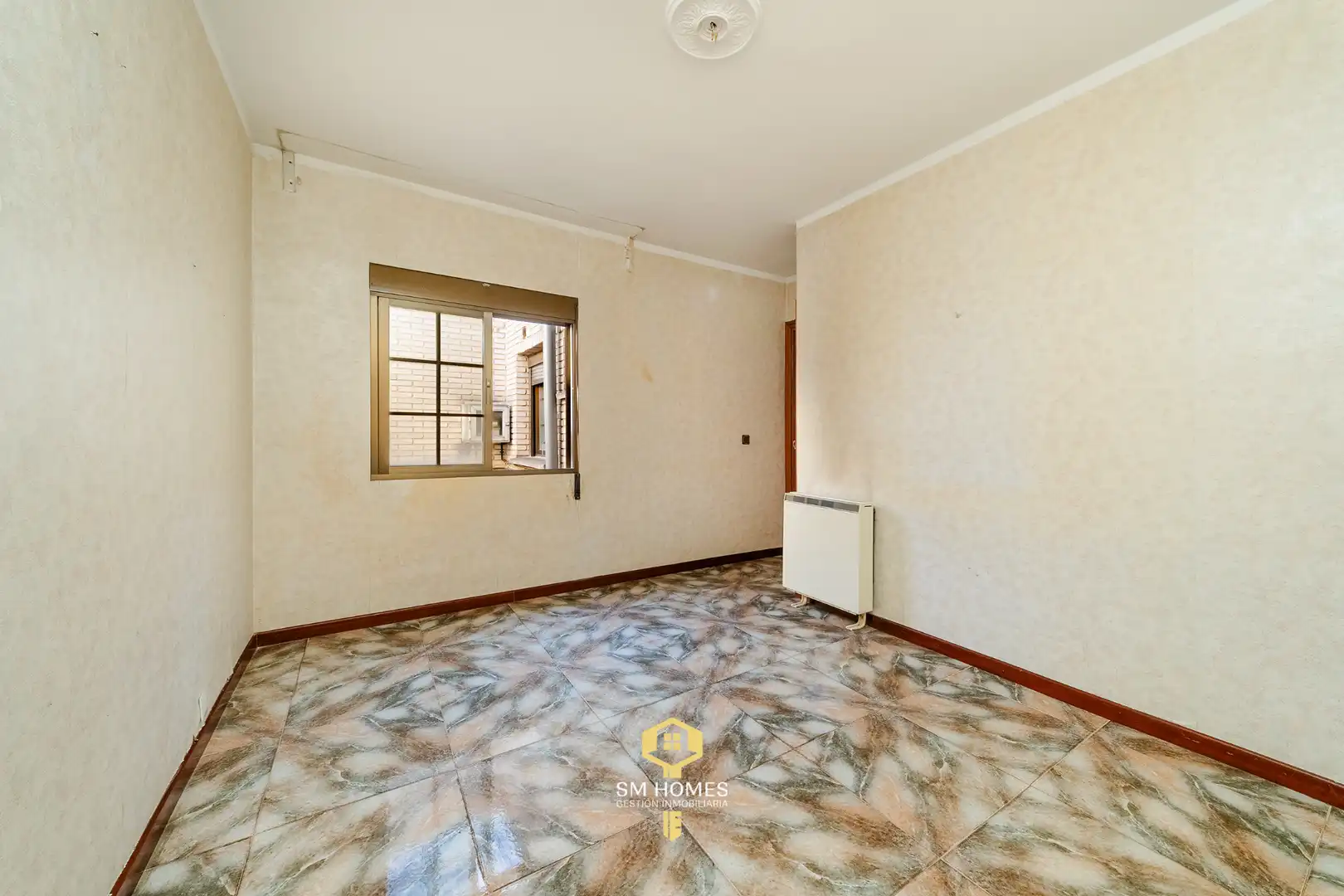 Piso en venta en Coslada con Calefacción, Terraza y Horno