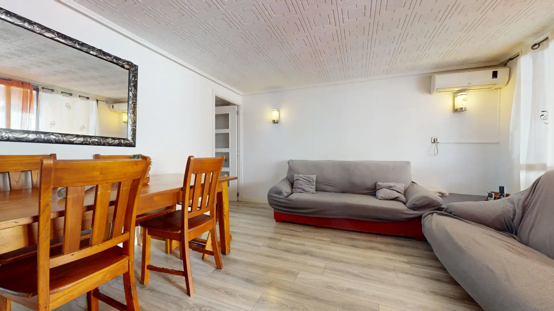 Sala de estar de Piso en venta en Sant Joan d'Alacant con Aire acondicionado, Terraza y Amueblado