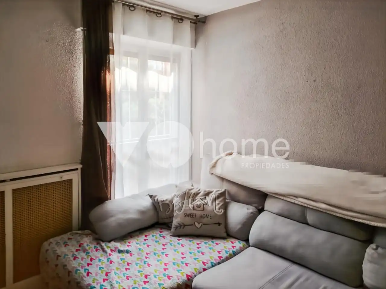 Habitación de Planta baja en venta en Madrid con Calefacción