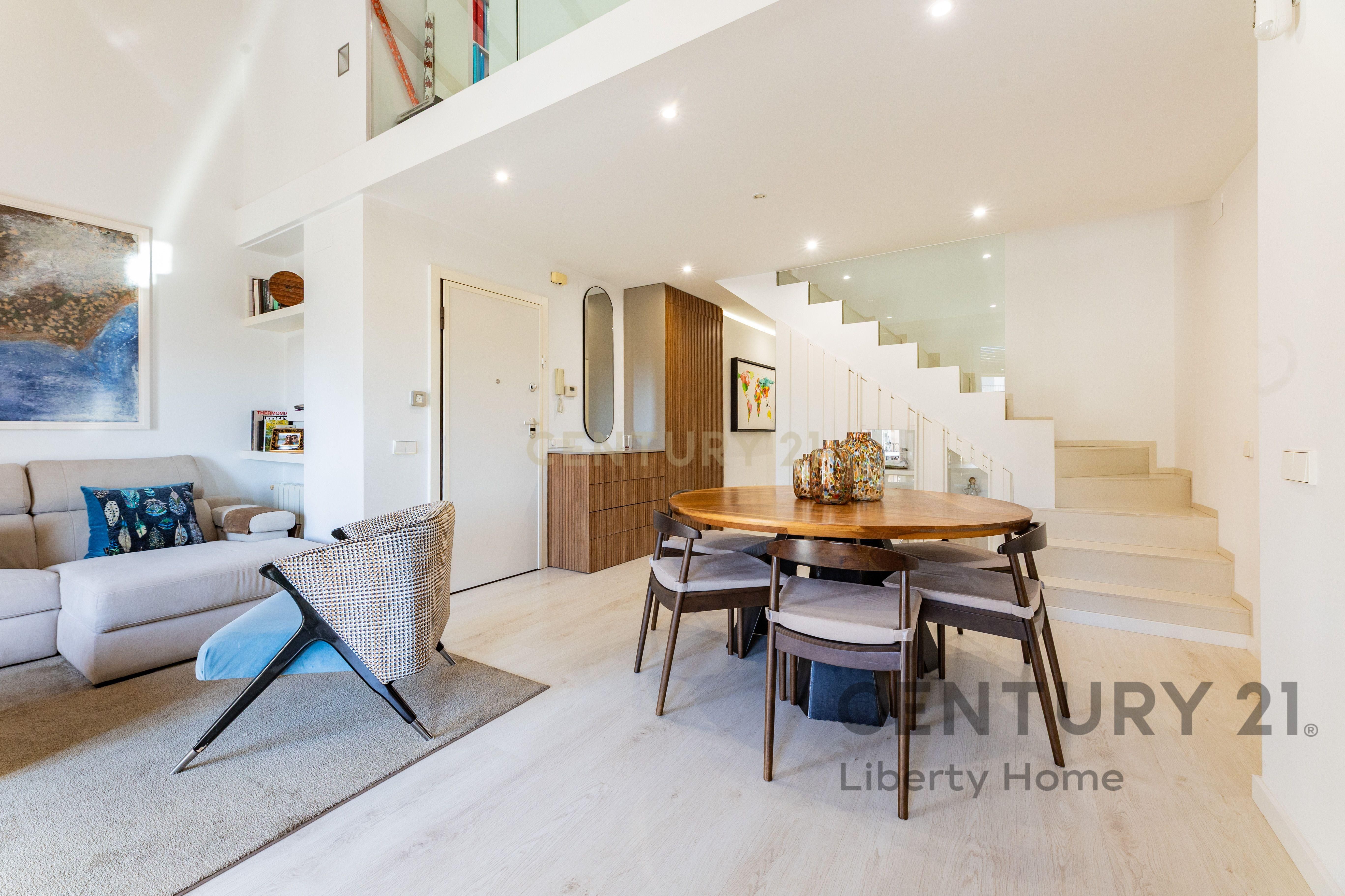 Dining room of Duplex for sale in  Valencia Capital  with Air Conditioner and Balcony