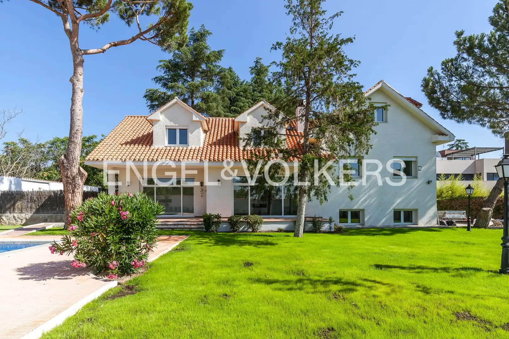 Exterior view of Houses for rent in Madrid  with Air Conditioner, Heating and Private garden