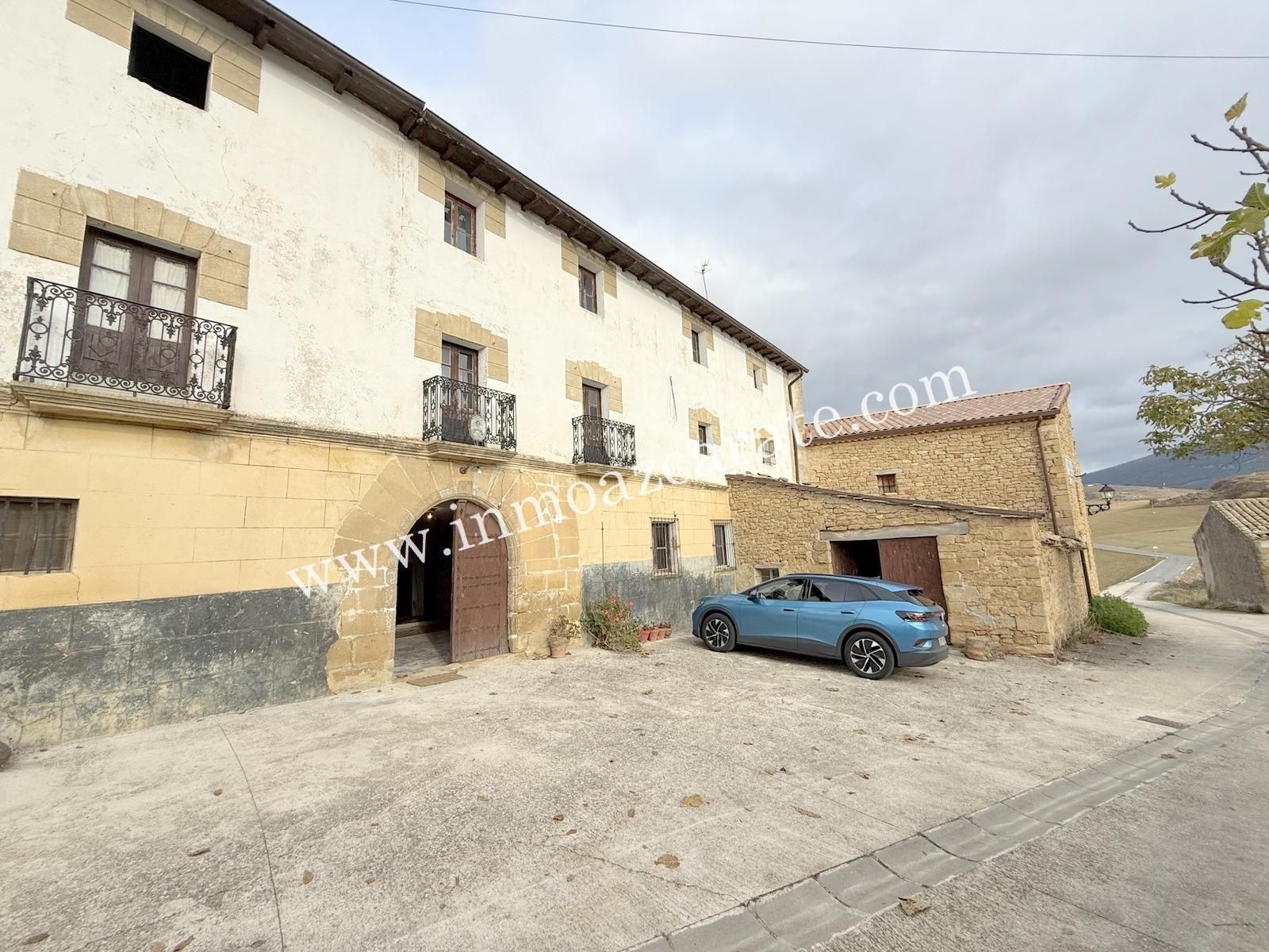 Vista exterior de Casa o xalet en venda en Guesálaz / Gesalatz amb Traster i Balcó