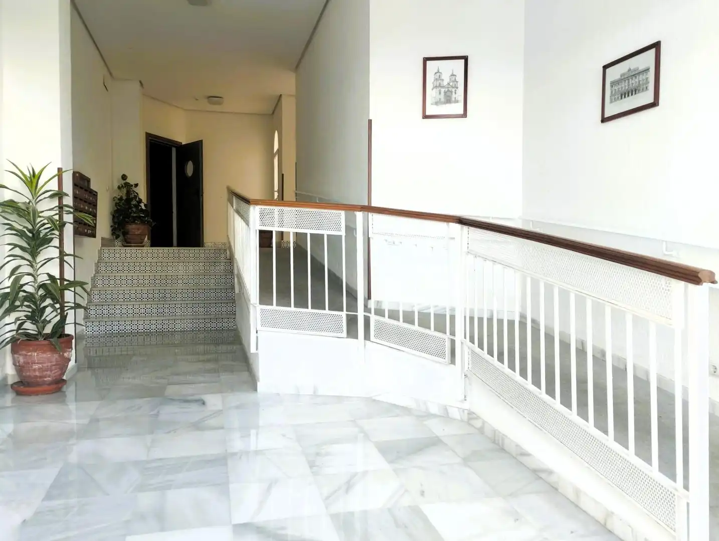 Wohnung zum Verkauf in San Fernando mit Klimaanlage, Abstellraum und Balkon
