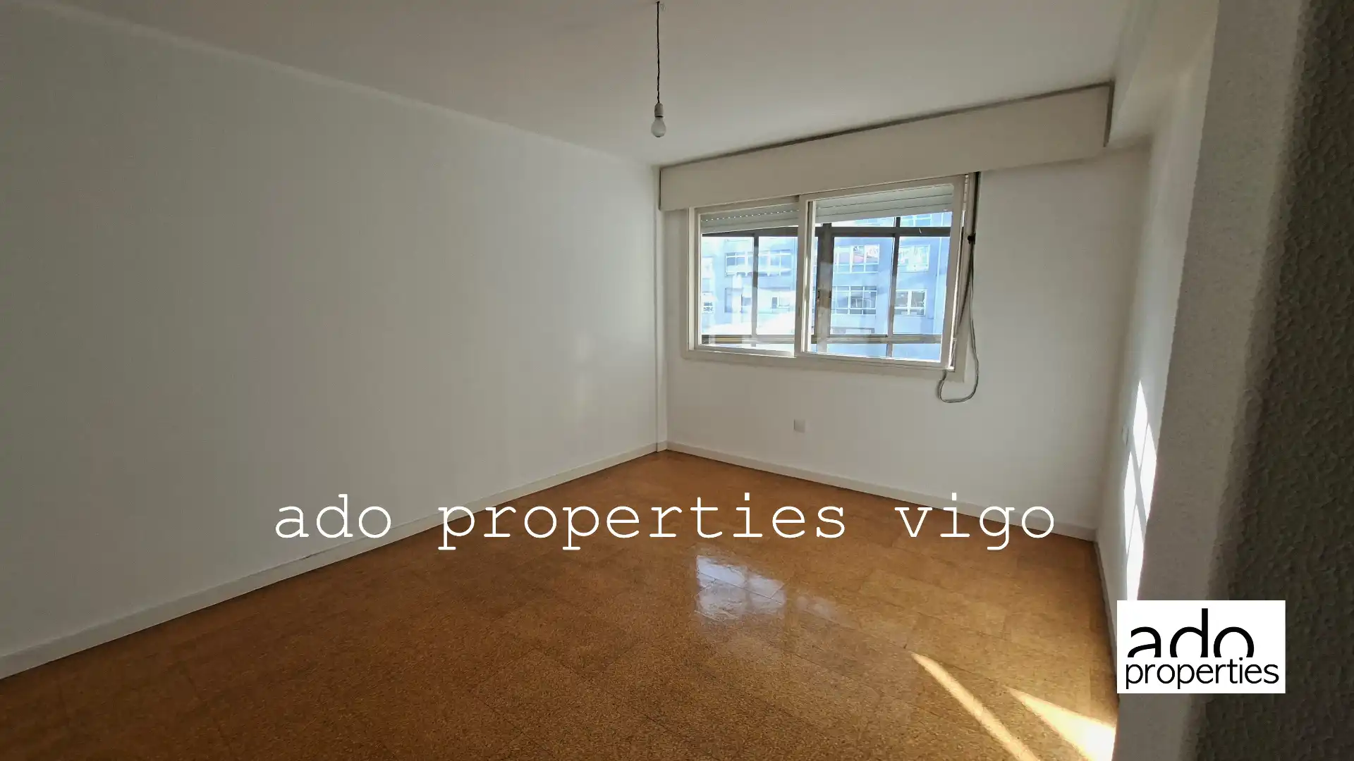 Habitación de Piso en venta en Vigo  con Terraza y Trastero