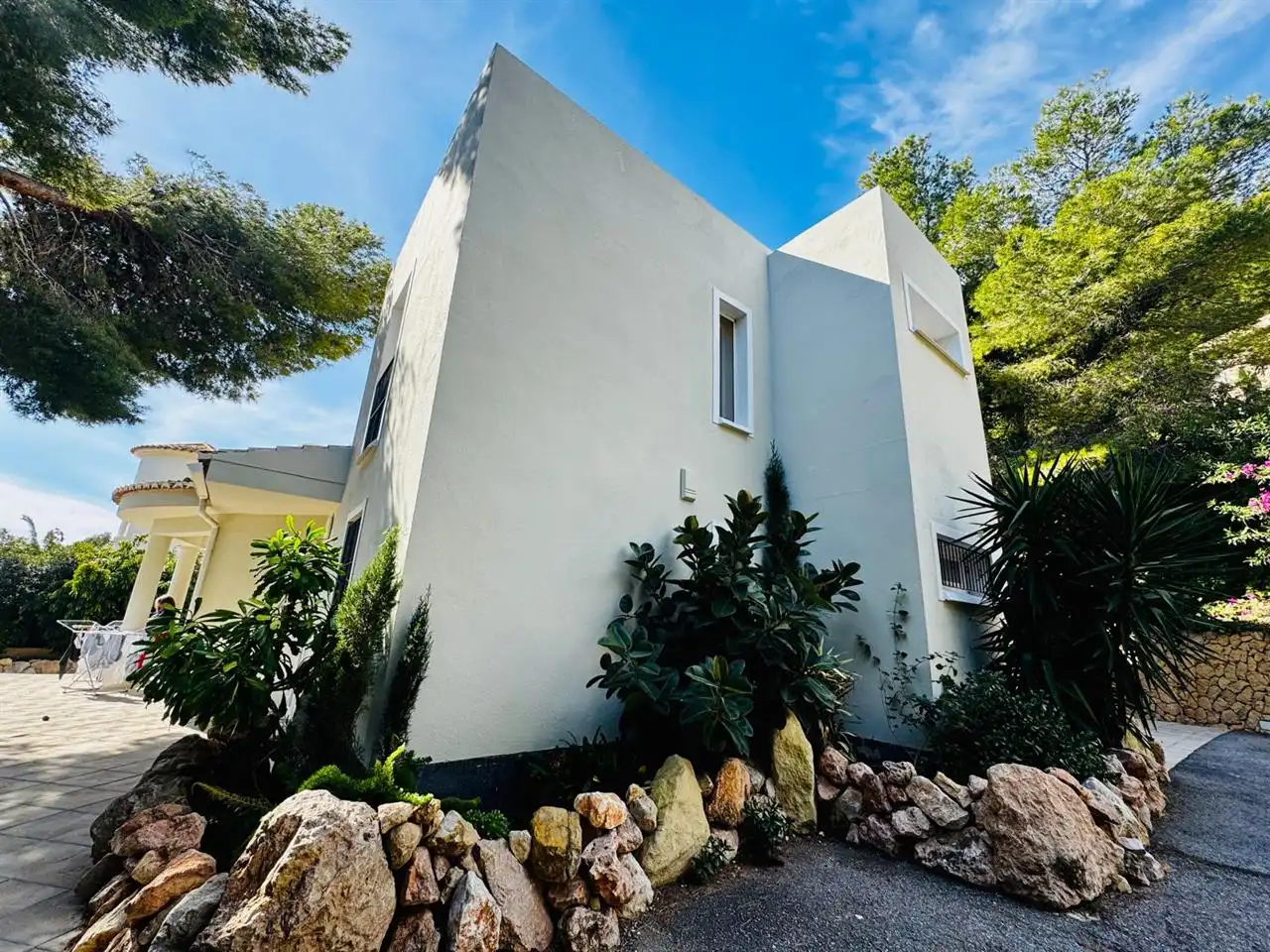 Exterior view of Houses for sale in Callosa d'en Sarrià  with Swimming Pool