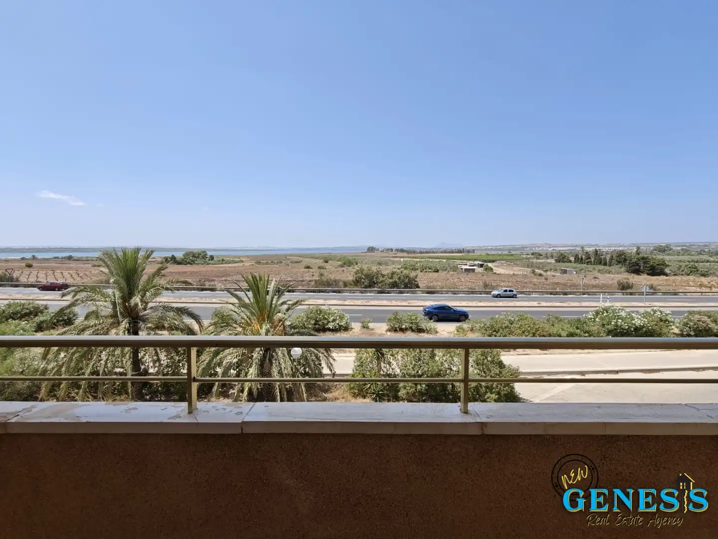 Terraza de Apartamento en venta en Guardamar del Segura con Amueblado, Horno y Lavadora