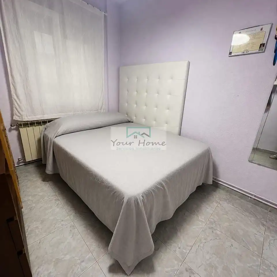 Bedroom of Flat for sale in Alcobendas  with Air Conditioner, Heating and Terrace