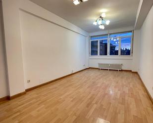 Living room of Flat to rent in  Madrid Capital  with Heating