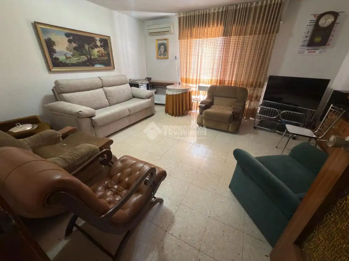 Sala de estar de Casa adosada en venta en Madrid con Calefacción y Jardín privado