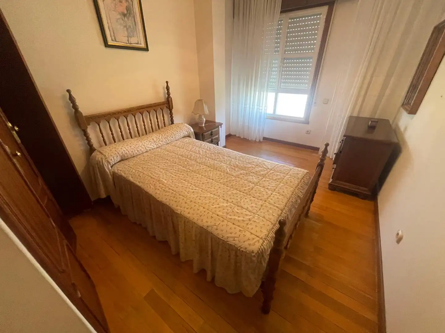 Dormitori de Casa o xalet de lloguer en Oleiros amb Jardí privat, Moblat i Forn
