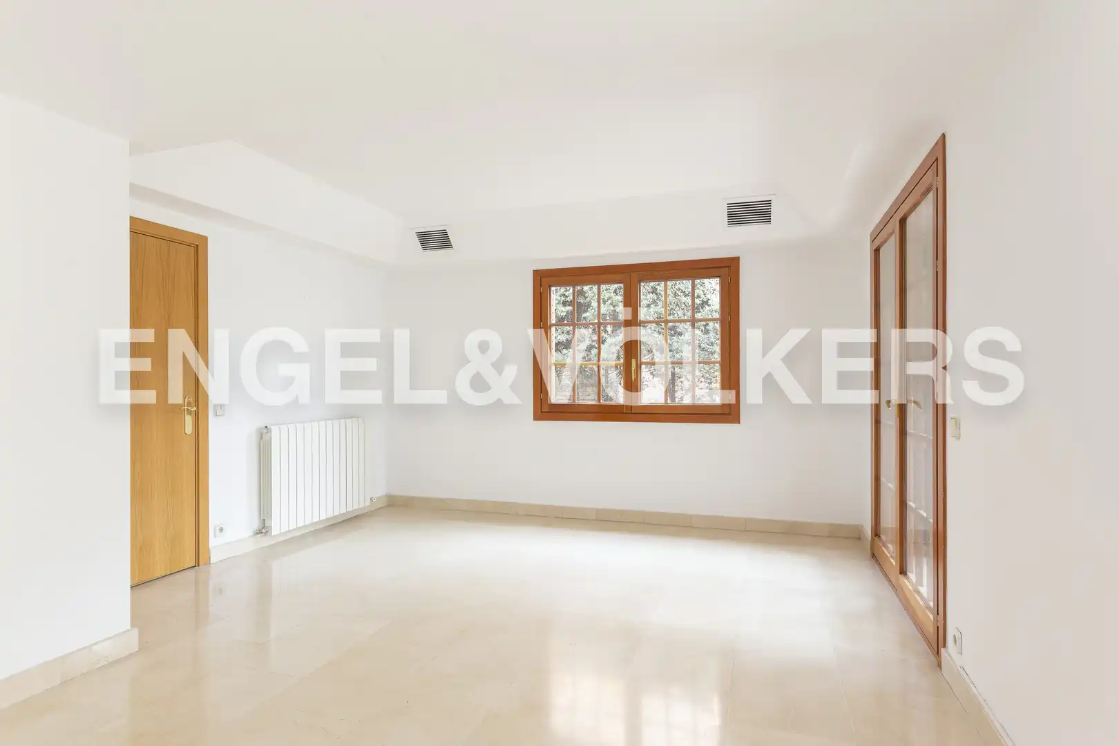 Sala de estar de Casa o chalet de alquiler en Las Rozas de Madrid con Aire acondicionado, Calefacción y Jardín privado