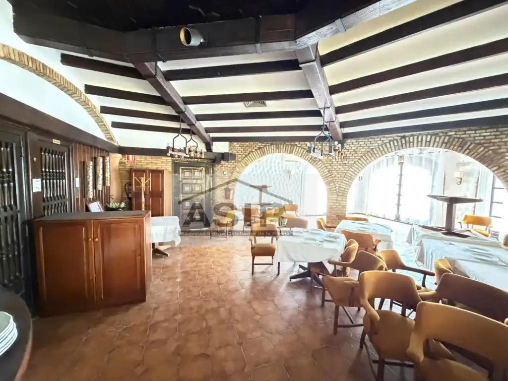 Local en venta en Dénia