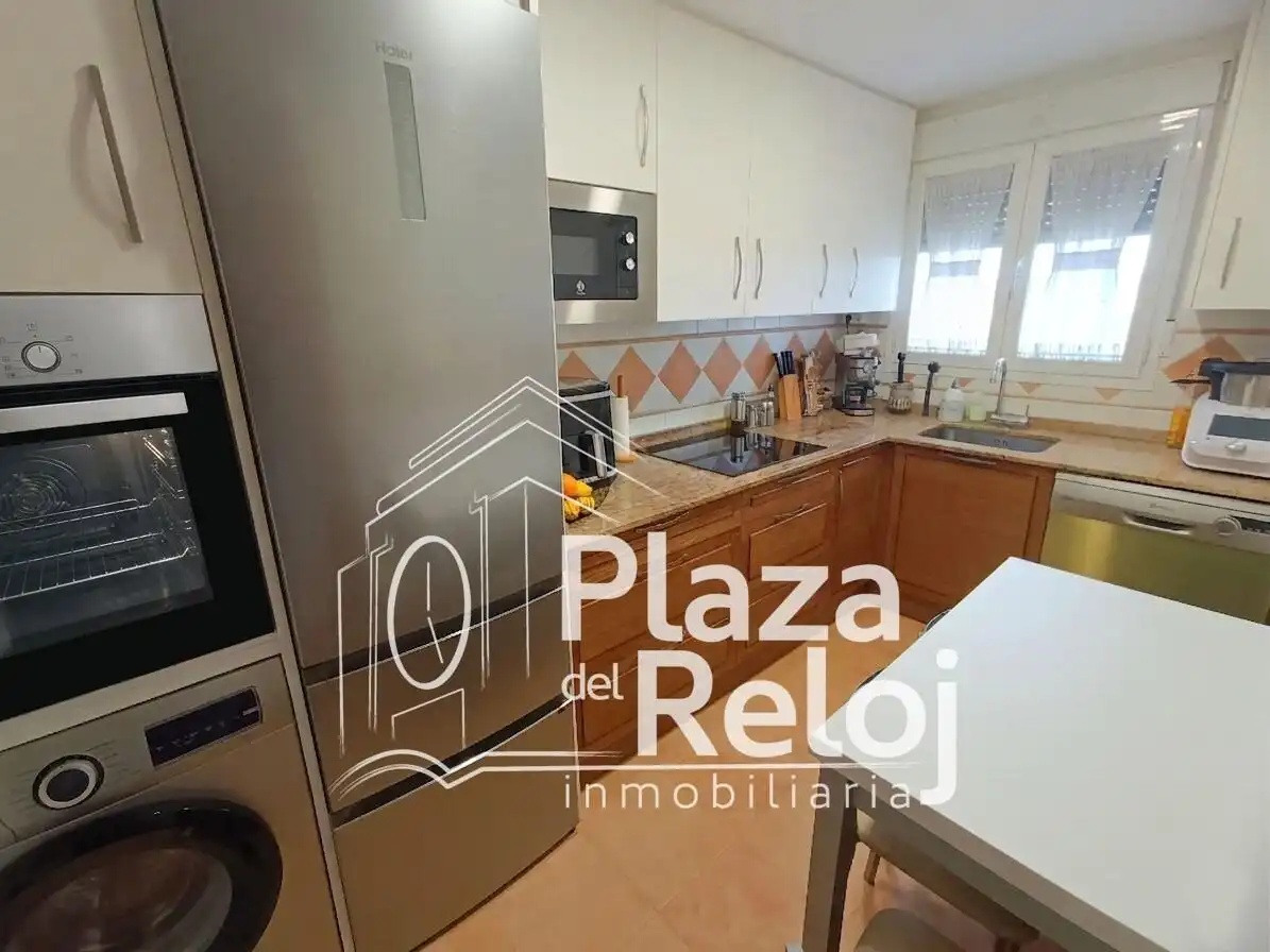 Vista exterior de Dúplex en venta en Talavera de la Reina con Calefacción, Terraza y Trastero
