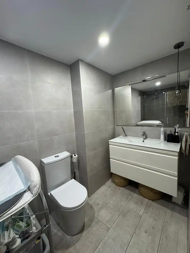 Bathroom of Apartments for sale in Valencia  with Air Conditioner and Heating