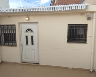 Exterior view of Single-family semi-detached for sale in Reus  with Air Conditioner and Terrace