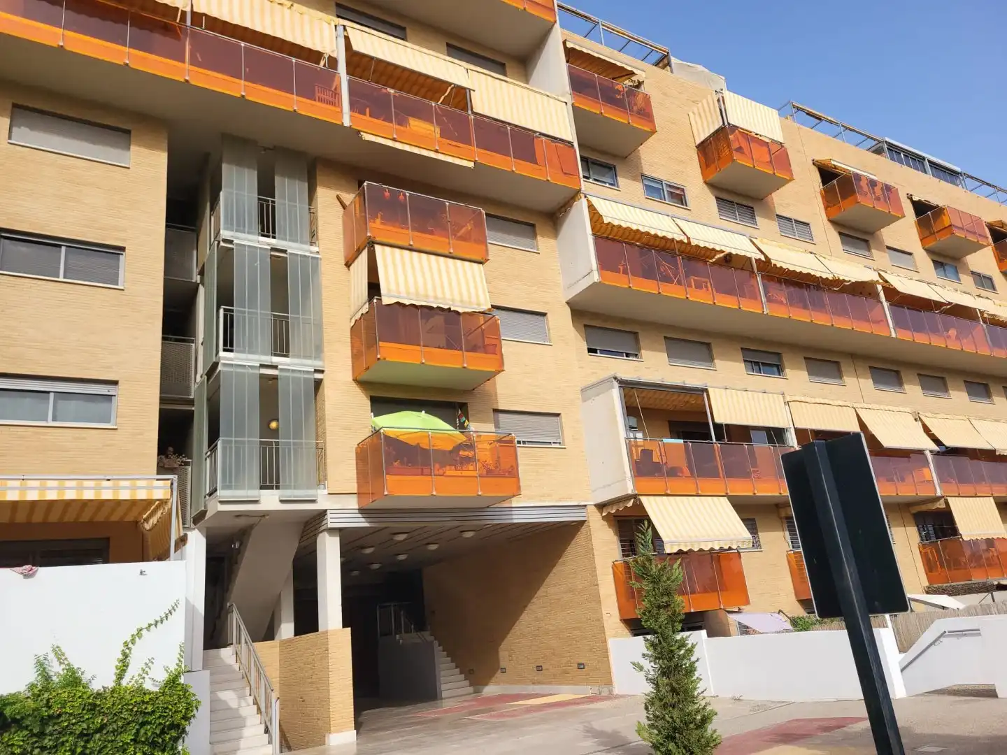 Vista exterior de Pis de lloguer en Málaga amb Aire condicionat, Terrassa i Piscina