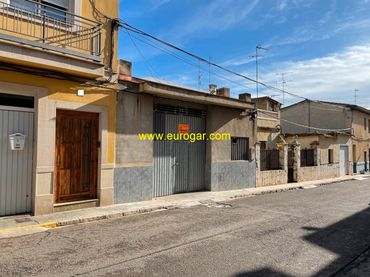 Local comercial en venda a Cheste