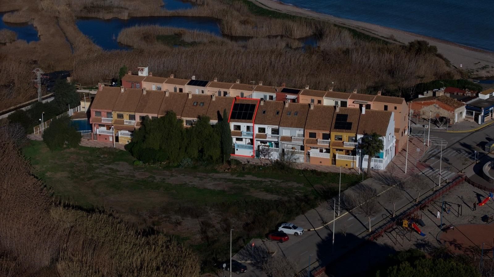 Vista exterior de Casa adosada en venda en Puçol amb Aire condicionat, Terrassa i Traster