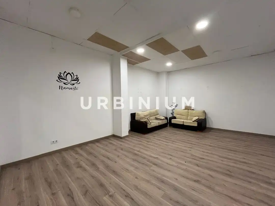 Local comercial en venda a Carrer del Riu Freser, imagen 6