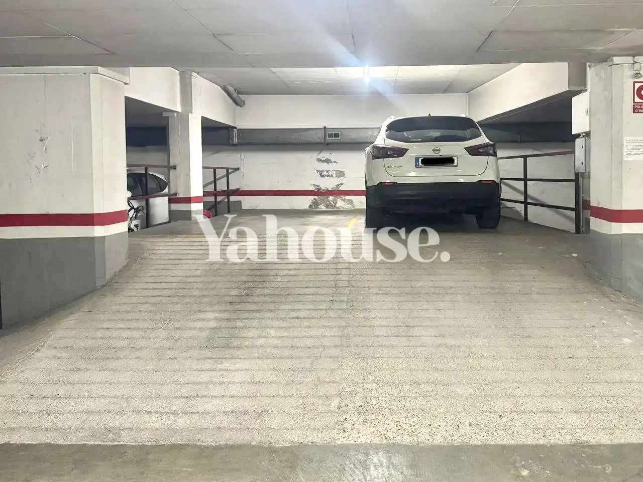 Parkplatz zum Verkauf in calle de València, imagen 3