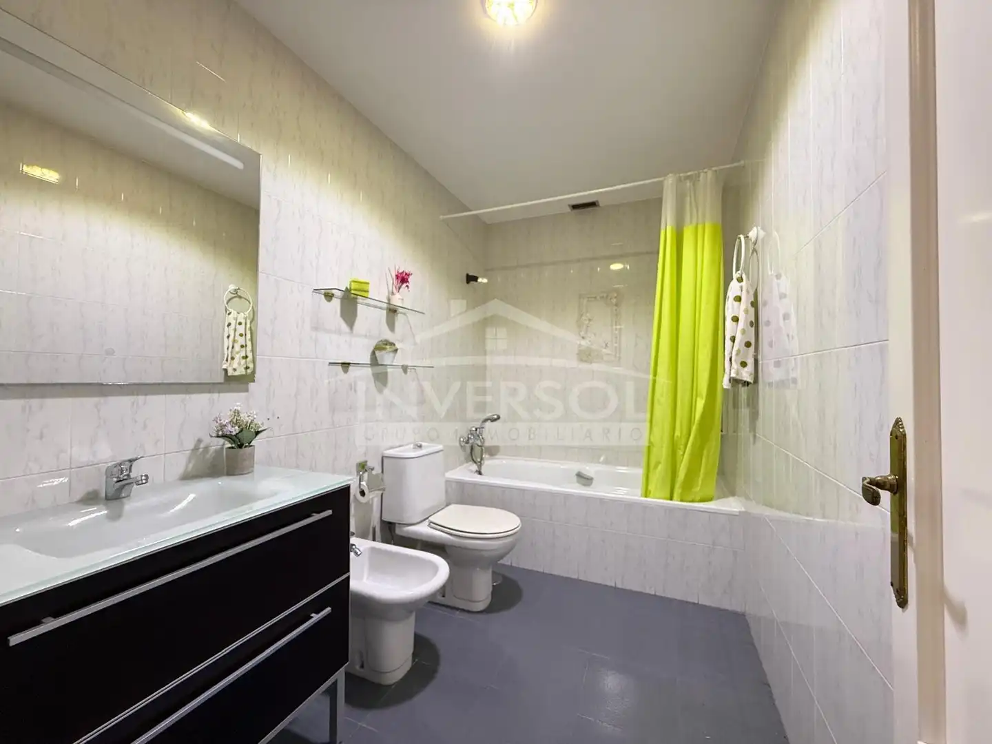 Baño de Ático en venta en El Ejido con Aire acondicionado, Calefacción y Parquet